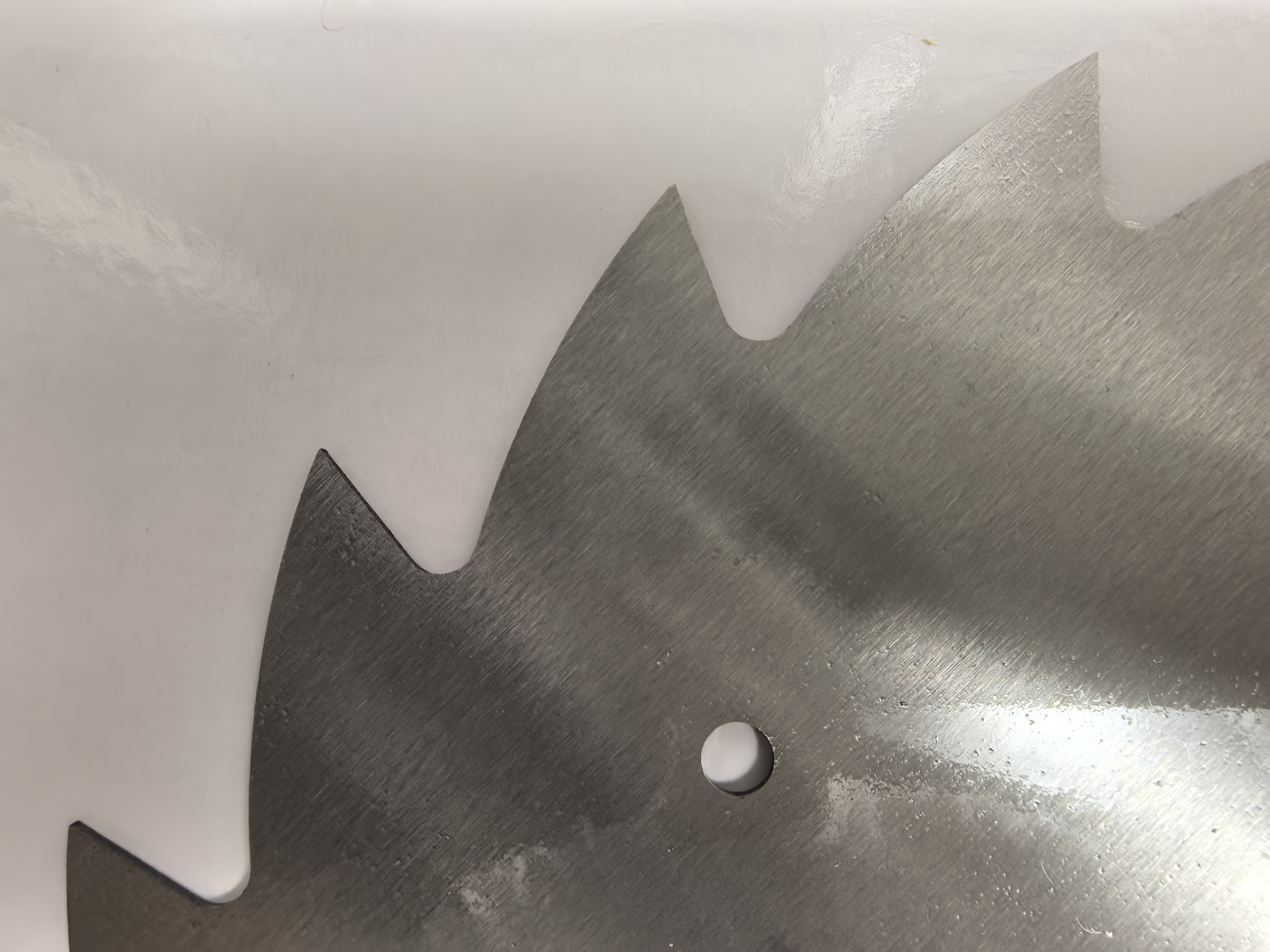 Stainless steel saw blade for cutting beef and lamb ribs