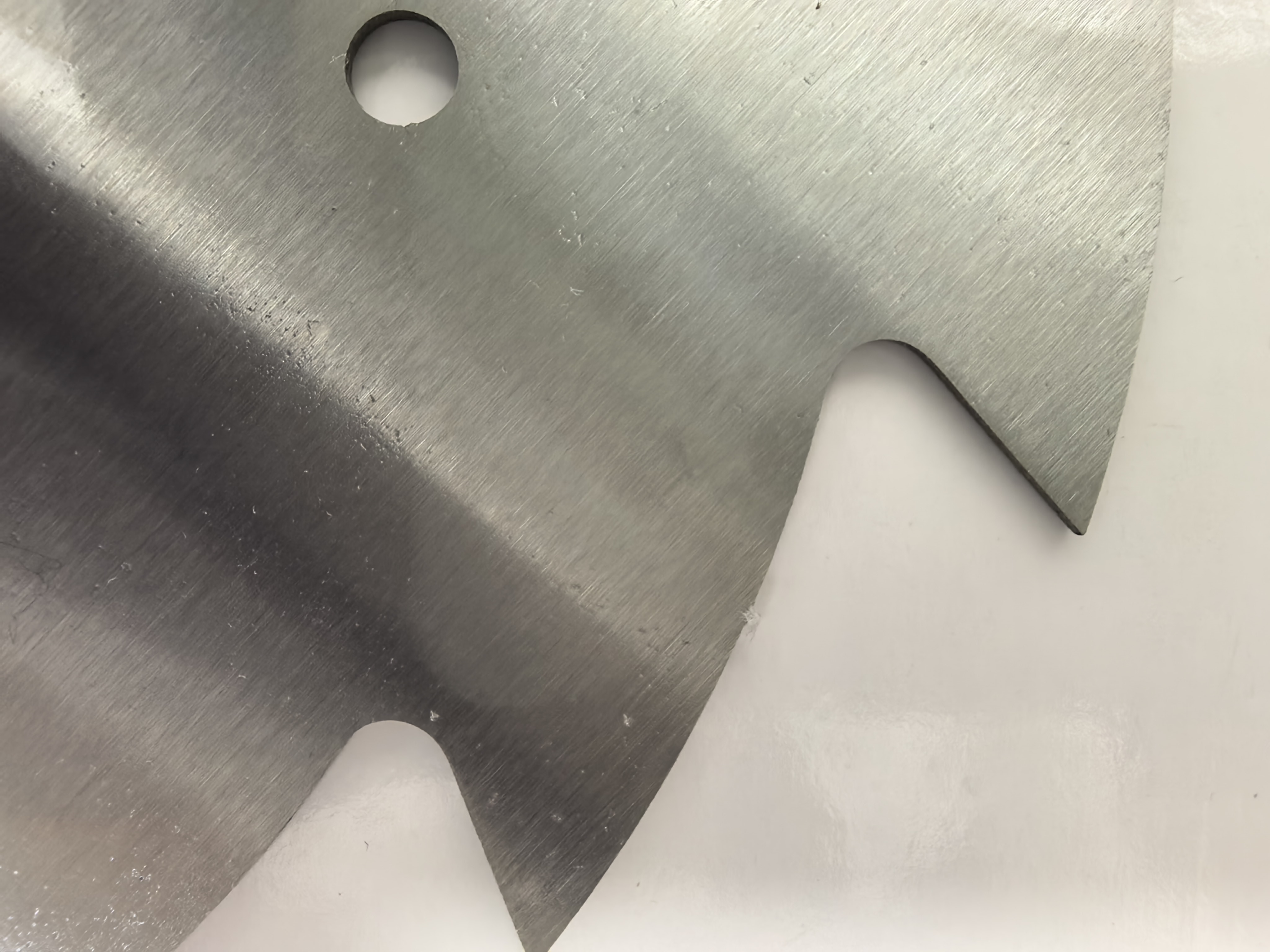 Stainless steel saw blade for cutting beef and lamb ribs