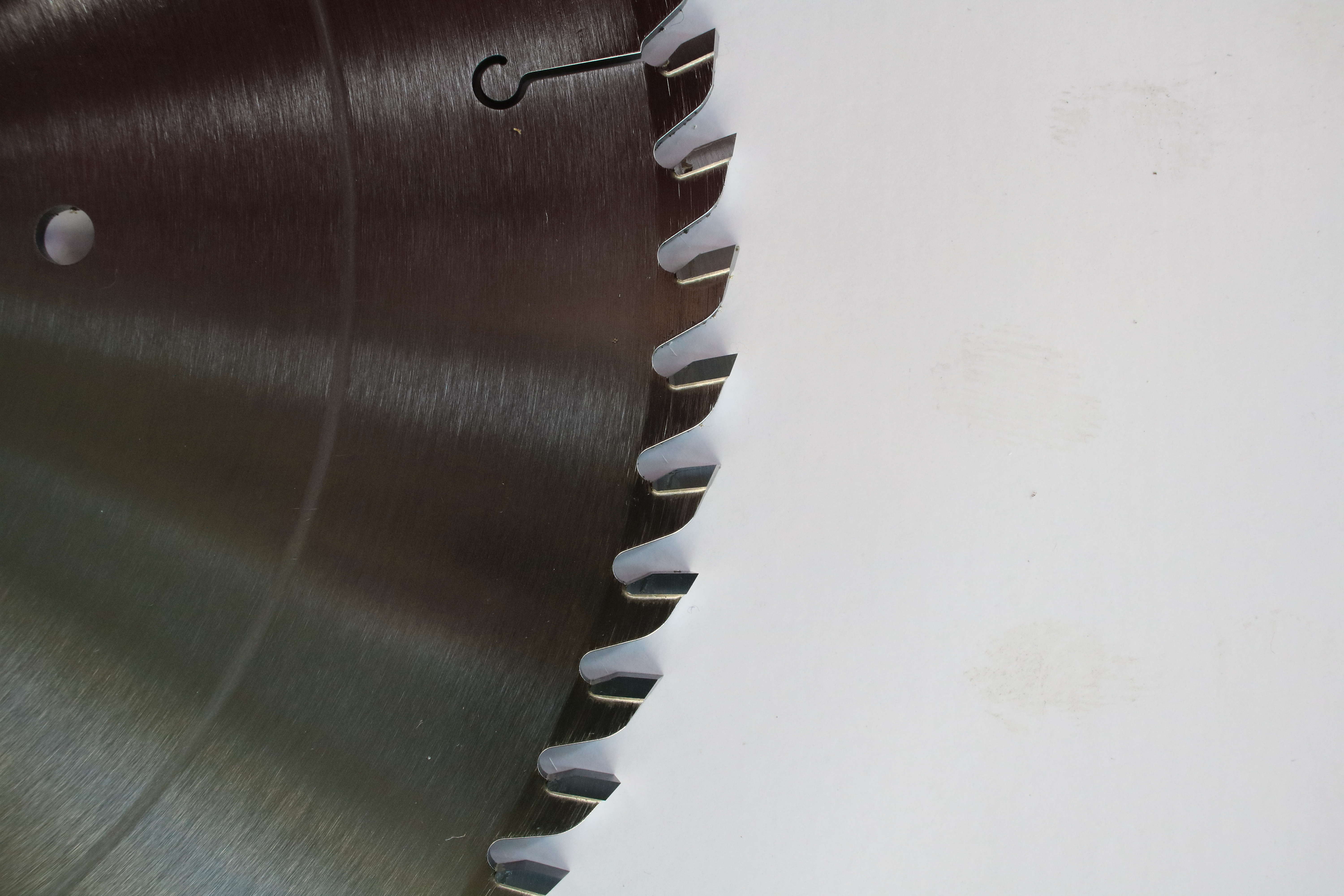 Solid wood trimming saw blade