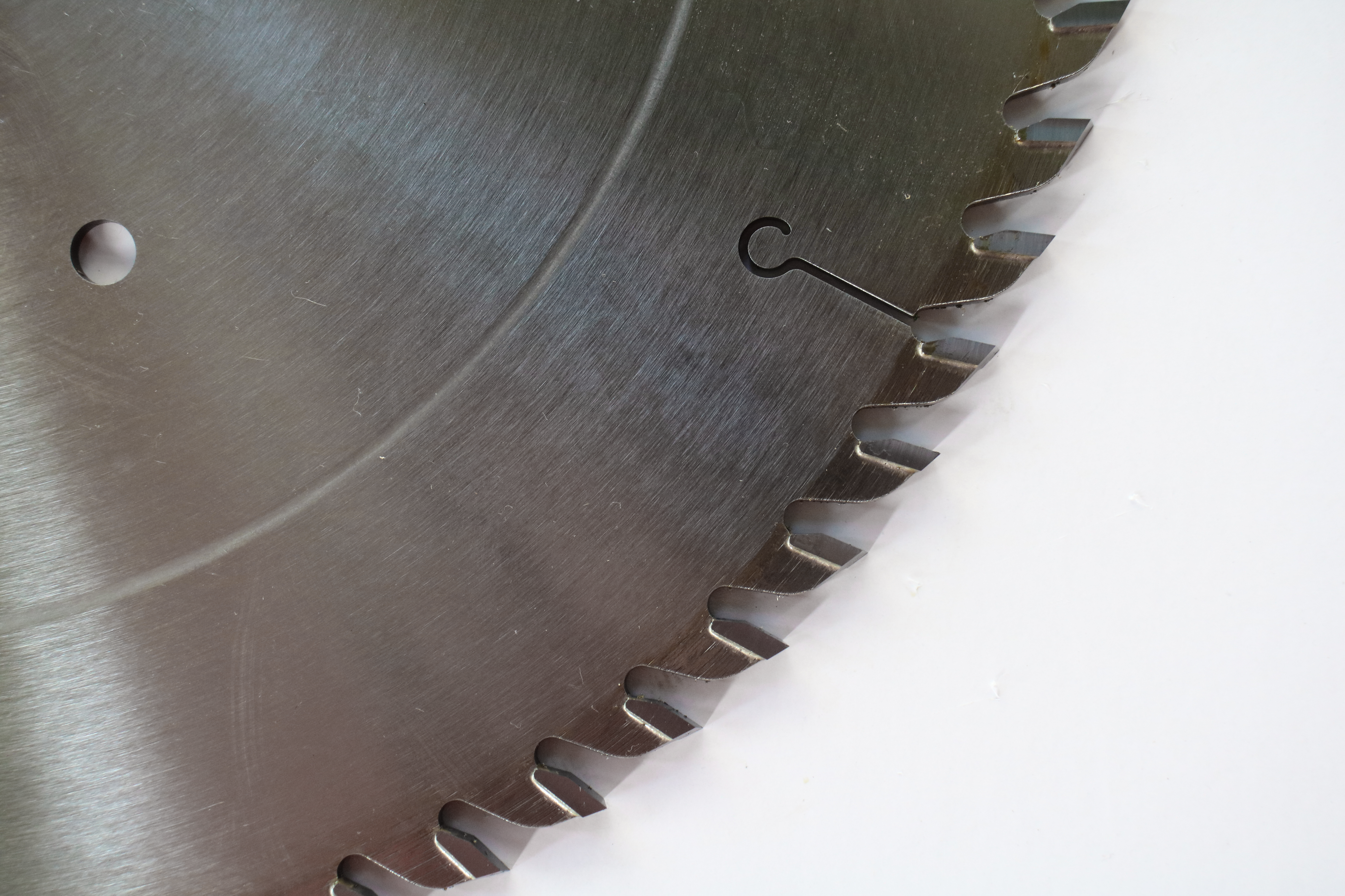 Solid wood trimming saw blade