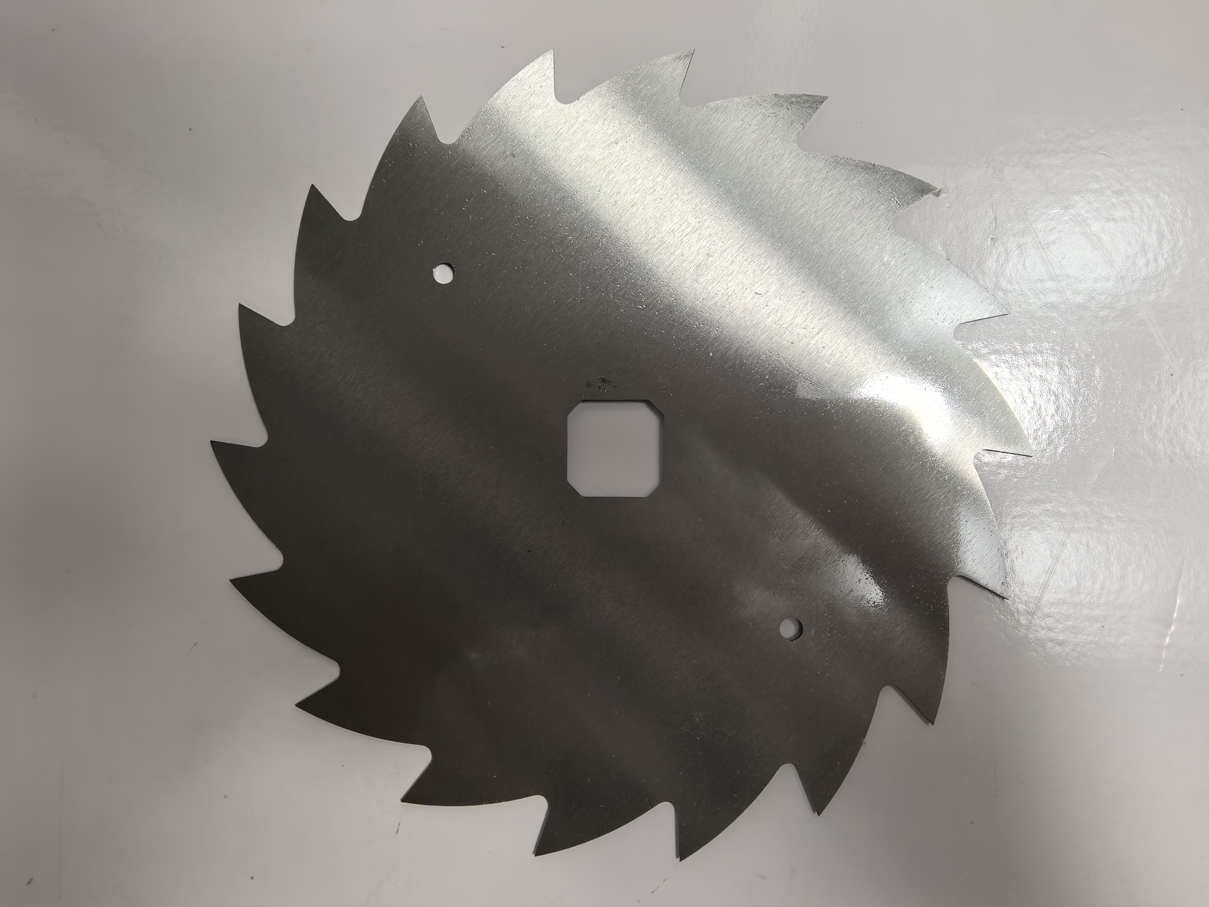 Stainless steel saw blade for cutting beef and lamb ribs