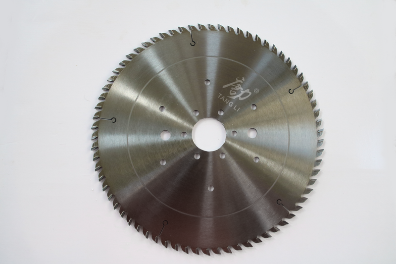 Solid wood trimming saw blade